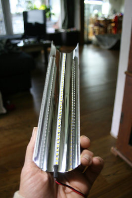 LED-stickan, som Frank tipsar om tidigare i tråden, är en riktigt effektiv rackare med 140 lumen/watt. Svårslaget!