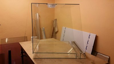 Det tar sig. Nät på plats.